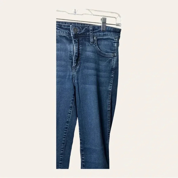 KUT FROM THE KLOTH SKINNY DENIM JEANS SIZE 2 DARK WASH DENIM IN COLOR - Picture 2 of 9